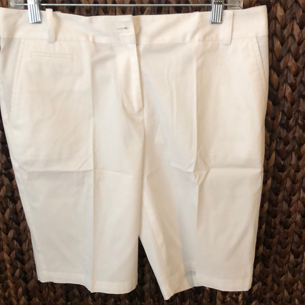 Talbots classic Bermudas